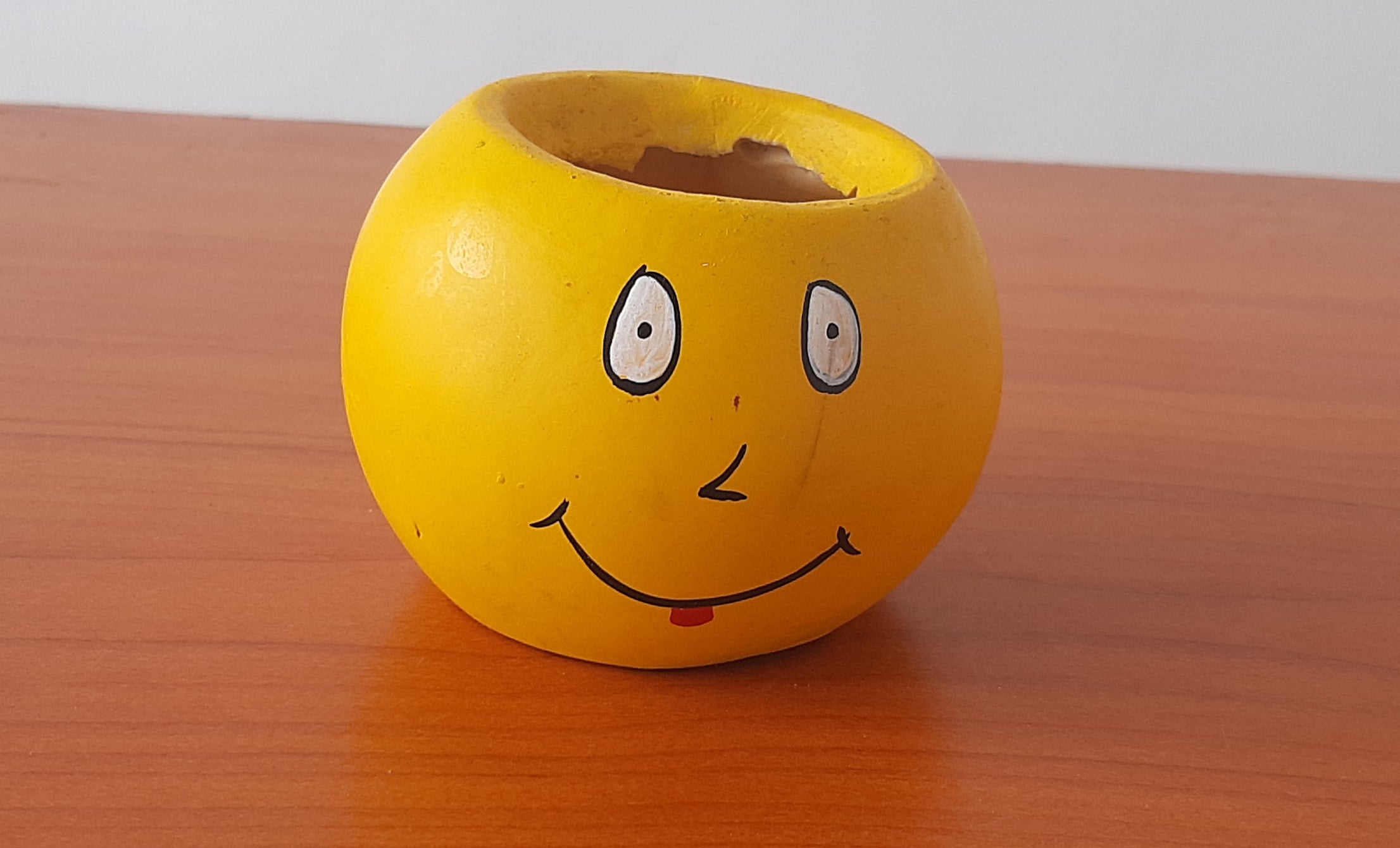 Smiley planter