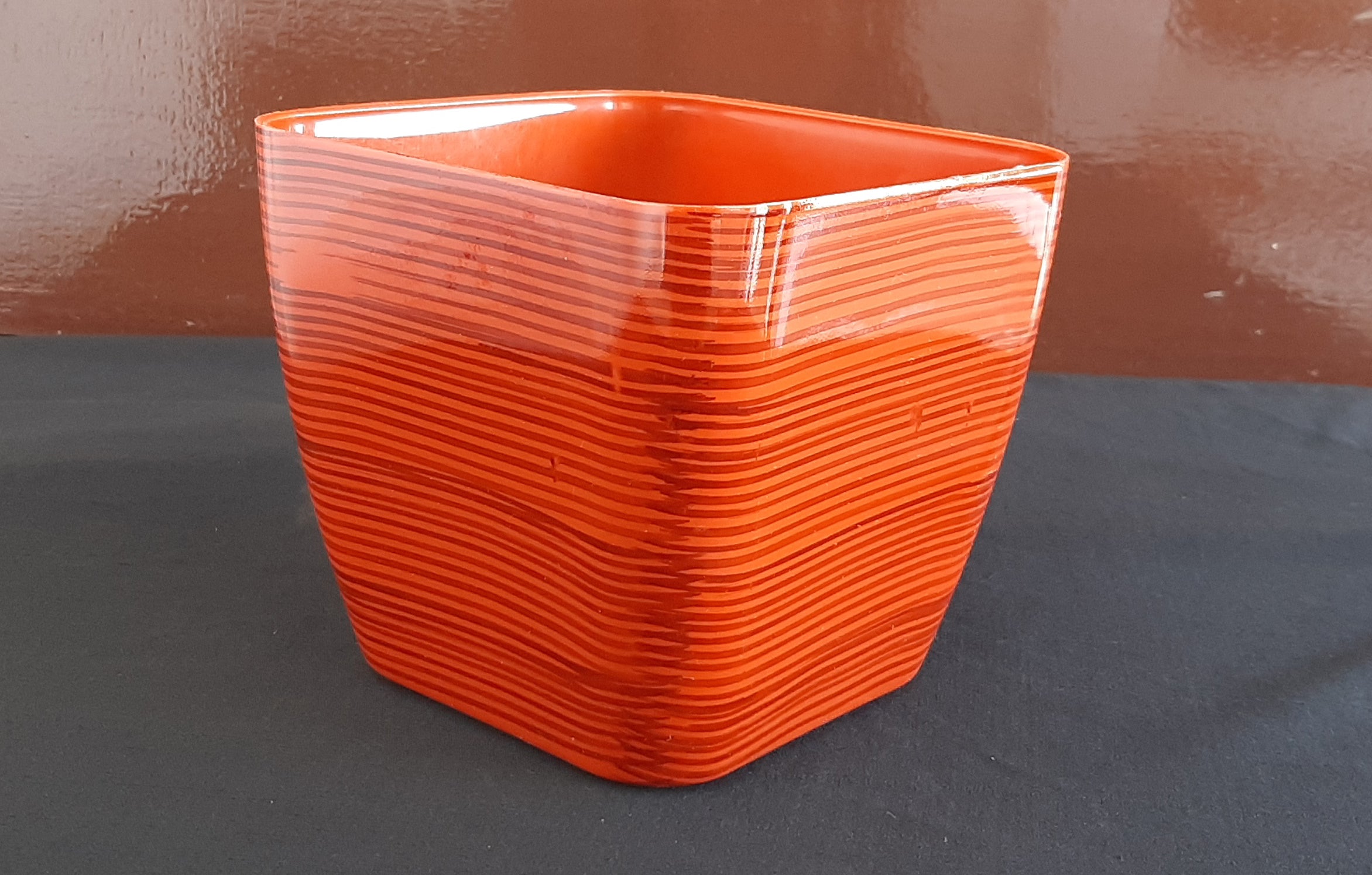Ducket planter