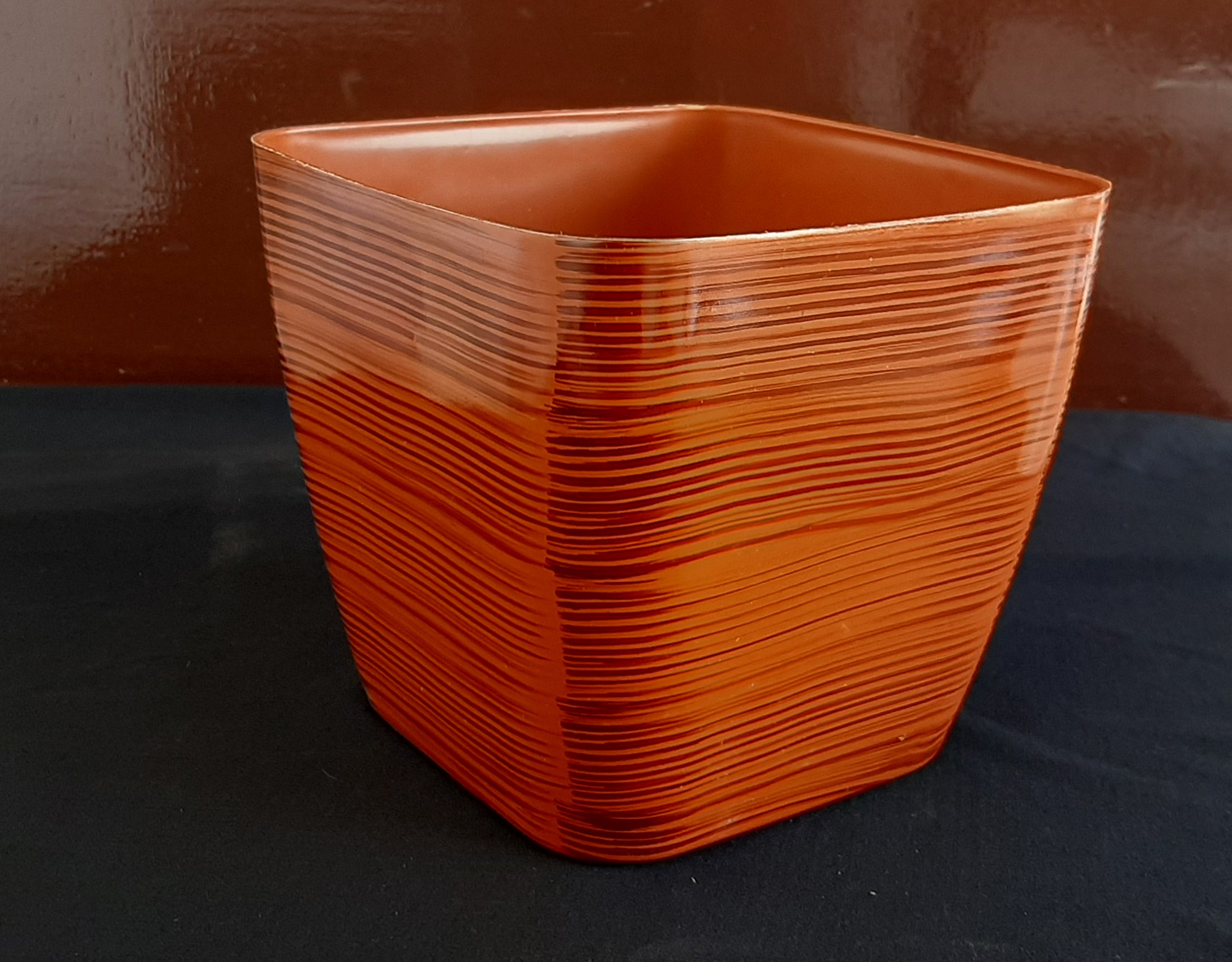 Ducket planter